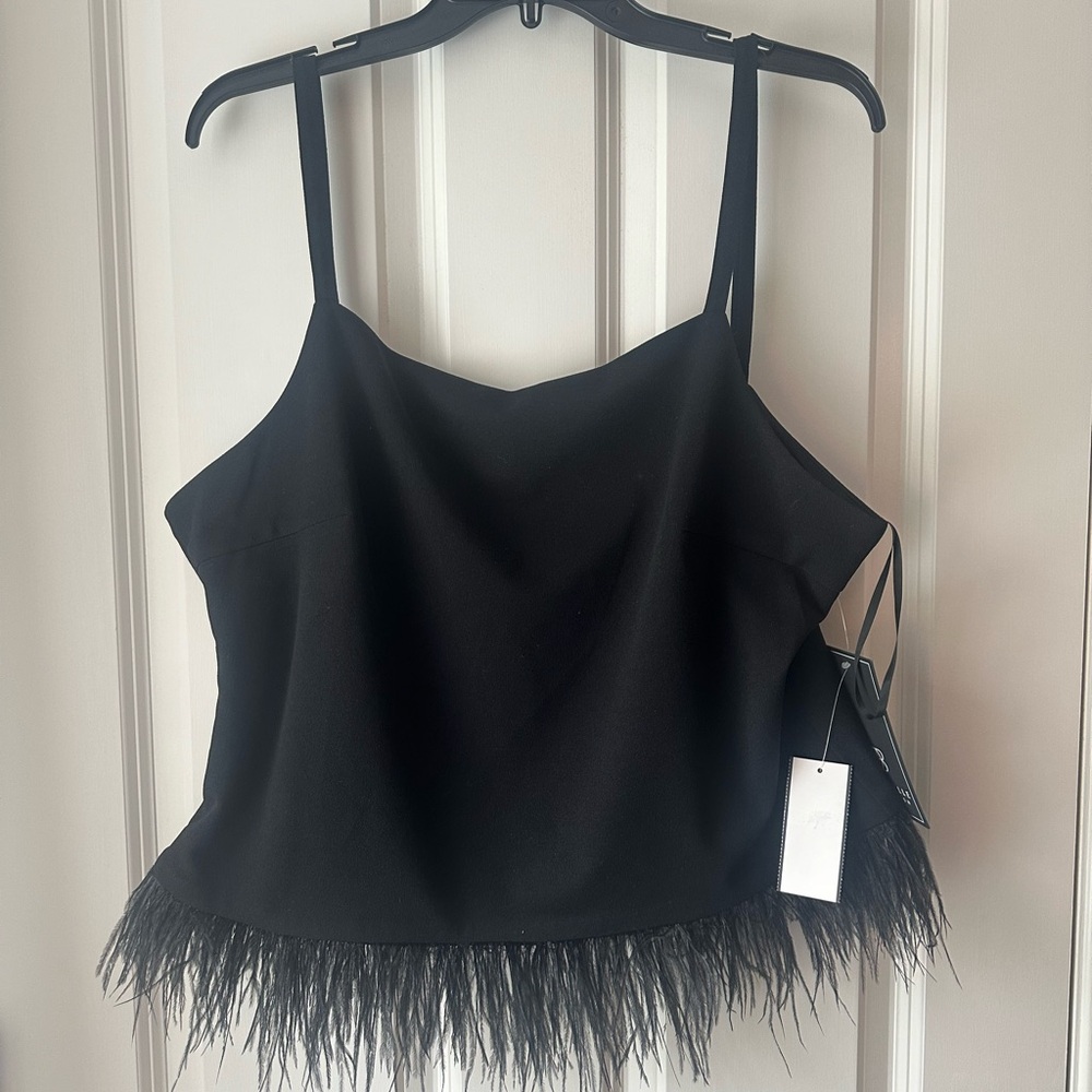 BAGATELLE COLLECTION TANK WITH FEATHERS